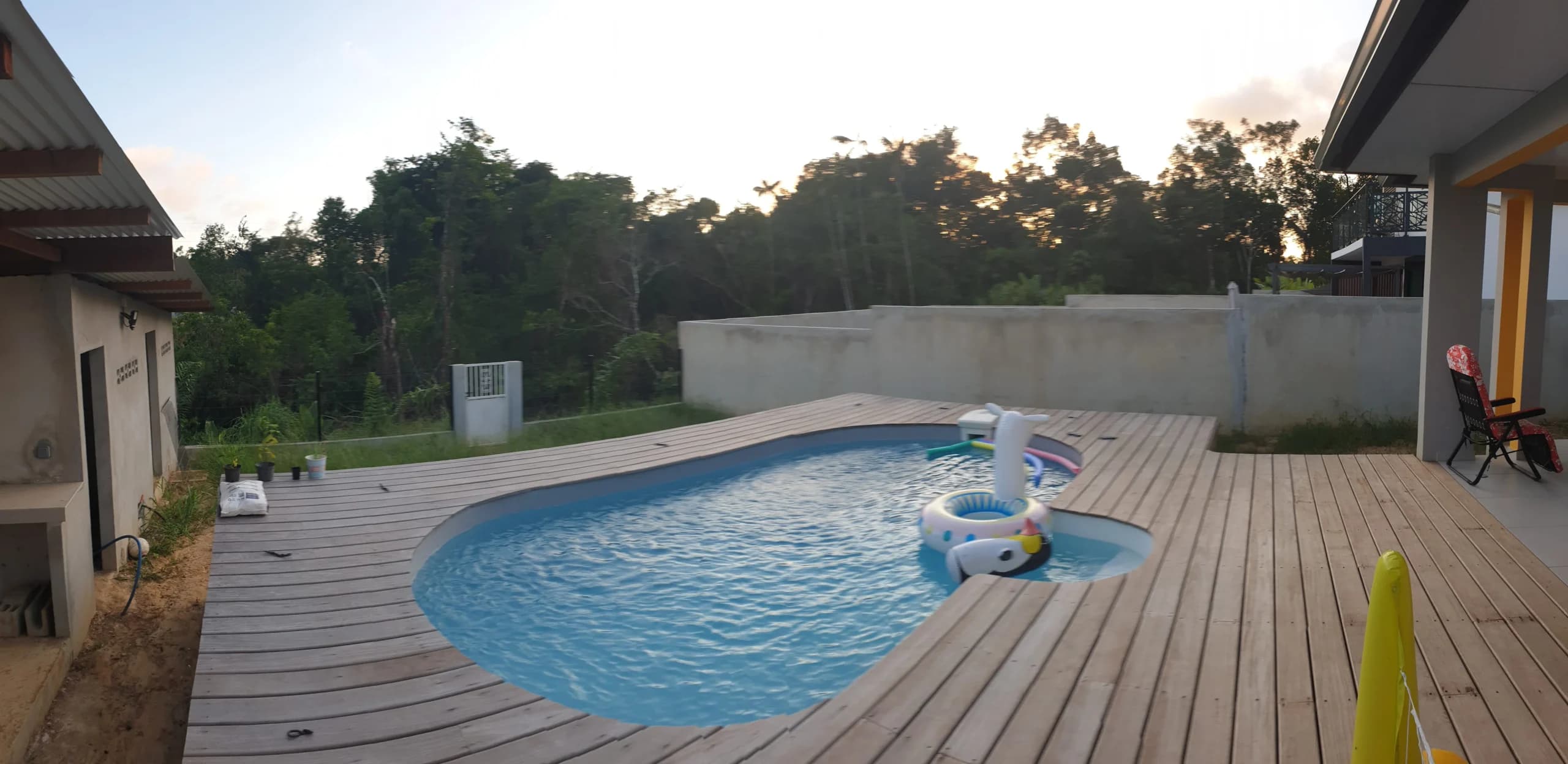 Piscine sur mesure réalisée par C KMER Building au Cameroun — 2